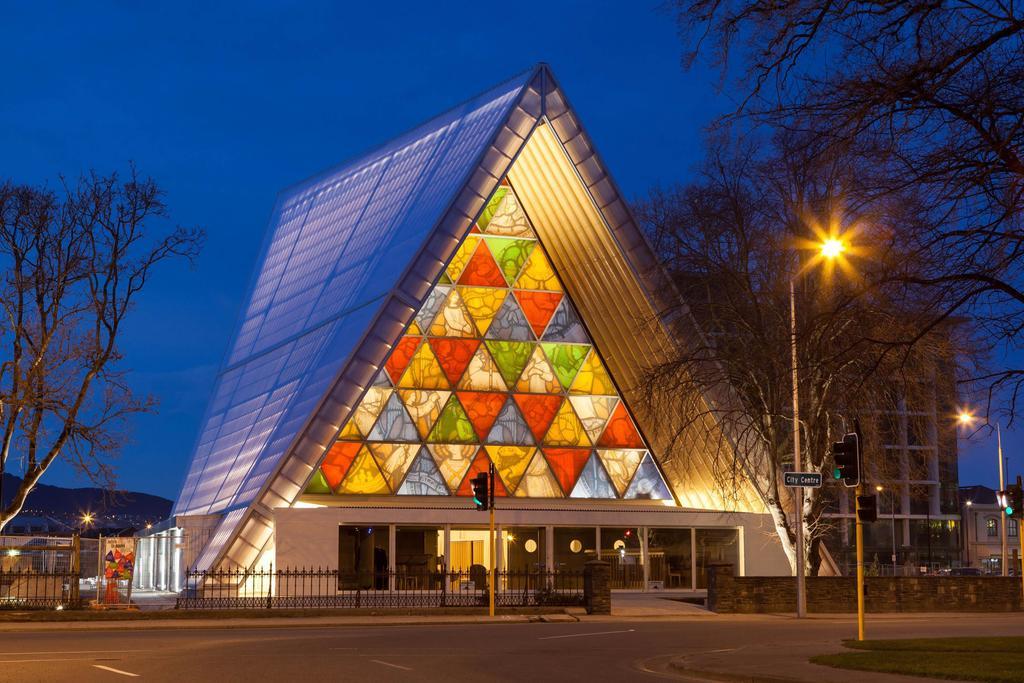 Ramada Suites By Wyndham Christchurch City Exterior foto