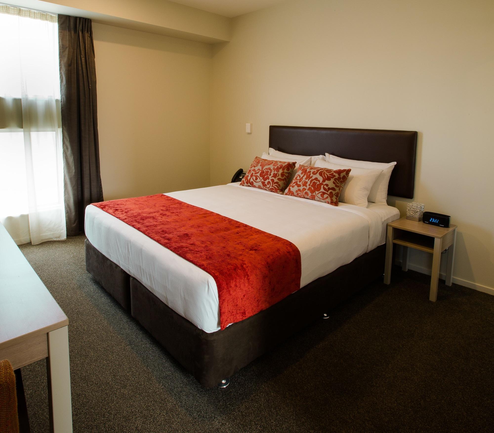 Ramada Suites By Wyndham Christchurch City Exterior foto