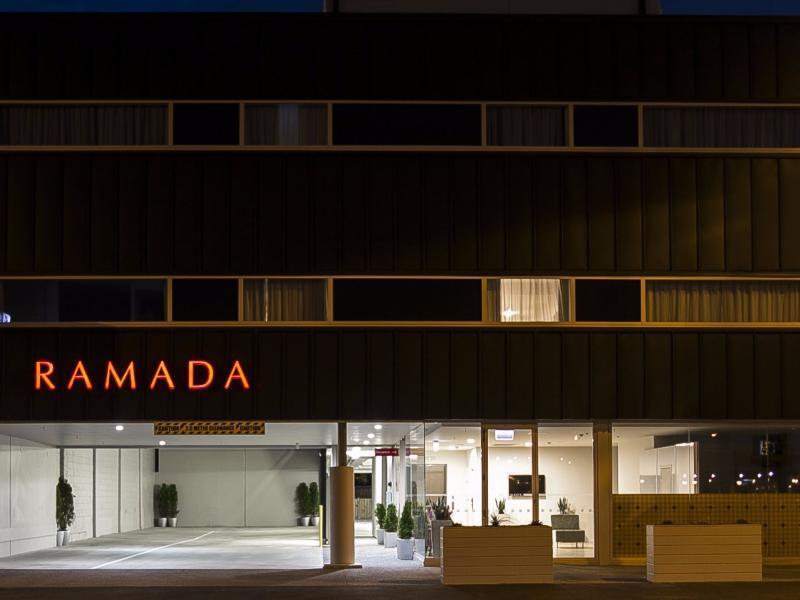 Ramada Suites By Wyndham Christchurch City Exterior foto